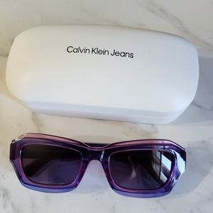 NWOT - Calvin Klein Jeans Sunglasses